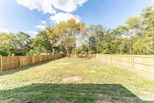 316 Beckham St W, Sulphur Springs, TX 75482 - Photo 18
