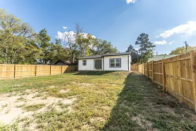 316 Beckham Street W, Sulphur Springs, TX 75482 - Photo 20
