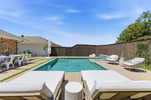 2319 Castle Rock Rd, Carrollton, TX 75007 - Photo 26