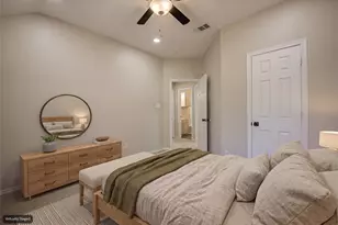 562 Continental Dr, Lewisville, TX 75067 - Photo 22