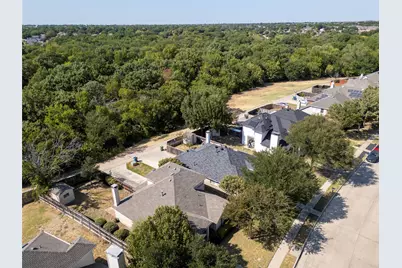 562 Continental Drive, Lewisville, TX 75067 - Photo 32