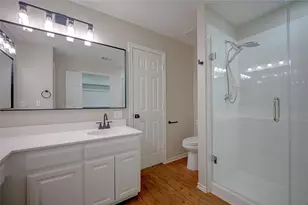 562 Continental Dr, Lewisville, TX 75067 - Photo 16