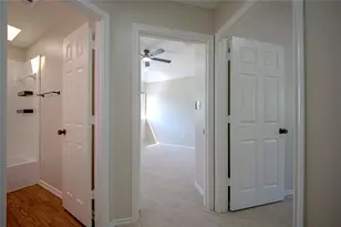 562 Continental Dr, Lewisville, TX 75067 - Photo 22