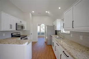 562 Continental Dr, Lewisville, TX 75067 - Photo 8