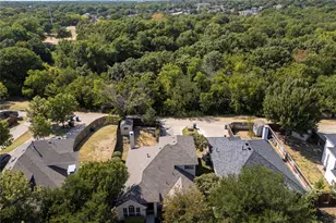 562 Continental Dr, Lewisville, TX 75067 - Photo 2