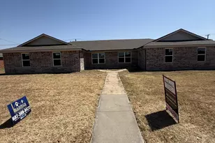 402 N Nolan River Rd, Cleburne, TX 76033 - Photo 2