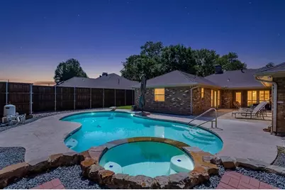 10139 Cherry Tree Drive, Dallas, TX 75243 - Photo 32