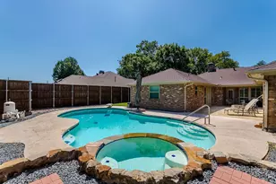 10139 Cherry Tree Dr, Dallas, TX 75243 - Photo 34
