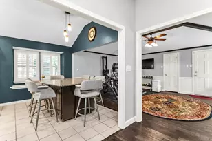 10139 Cherry Tree Dr, Dallas, TX 75243 - Photo 16
