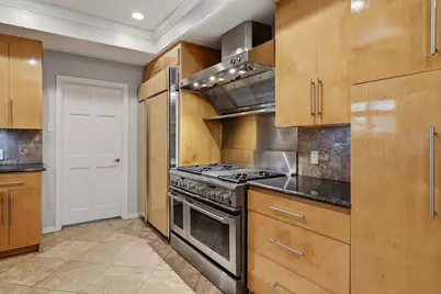 8710 Sanshire Avenue, Dallas, TX 75231 - Photo 16