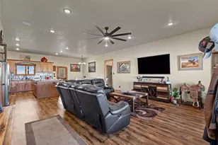 12880 N County Line Rd, Ponder, TX 76259 - Photo 10