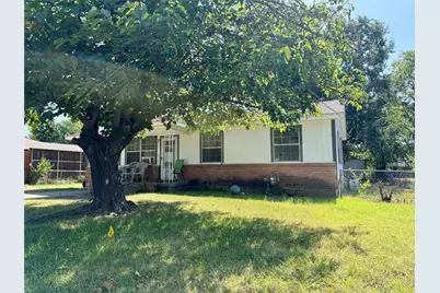 1313 S Rockwall Avenue, Terrell, TX 75160 - Photo 2