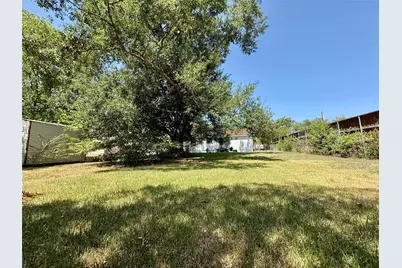 1313 S Rockwall Avenue, Terrell, TX 75160 - Photo 14