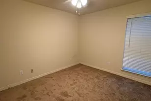 9514 Summerhill Ln, Dallas, TX 75238 - Photo 2