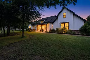 205 Deer Glade Ct, Azle, TX 76020 - Photo 2