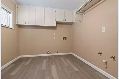 702 N Rita Street, Lacy Lakeview, TX 76705 - Photo 24
