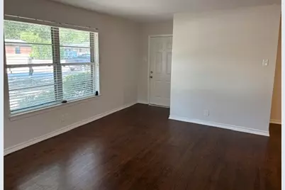 6721 Ascot Lane, Dallas, TX 75214 - Photo 2