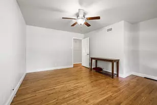 813 S Andrews St, Sherman, TX 75090 - Photo 4