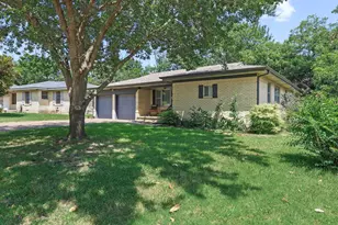 813 S Andrews St, Sherman, TX 75090 - Photo 34