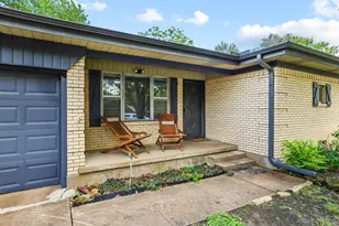 813 S Andrews St, Sherman, TX 75090 - Photo 2