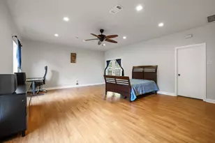 813 S Andrews St, Sherman, TX 75090 - Photo 14