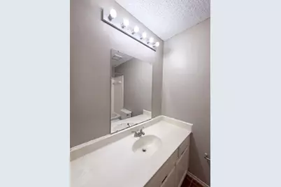 1633 San Francisco Street, Carrollton, TX 75007 - Photo 10