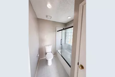 1633 San Francisco Street, Carrollton, TX 75007 - Photo 18
