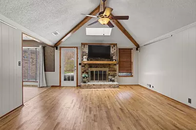 604 Baker Drive, Hurst, TX 76054 - Photo 8