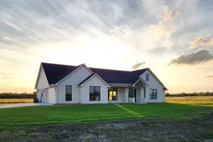 569 Lacek Mill Rd, China Spring, TX 76633 - Photo 2