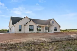 569 Lacek Mill Rd, China Spring, TX 76633 - Photo 2