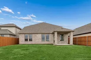 10605 Blakely Crk Rd, Fort Worth, TX 76126 - Photo 36
