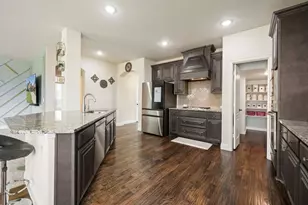 5101 Hertel Ct, McKinney, TX 75071 - Photo 2