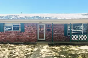 4425 Wedgmont Cir S, Fort Worth, TX 76133 - Photo 2