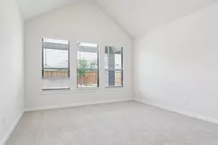 10612 Blakely Crk Rd, Fort Worth, TX 76126 - Photo 8