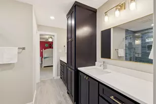 8814 Sanshire Ave, Dallas, TX 75231 - Photo 2