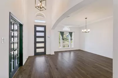 309 Lovett Lane, Burleson, TX 76028 - Photo 2