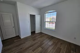 512 Chip St, Little Elm, TX 75068 - Photo 8