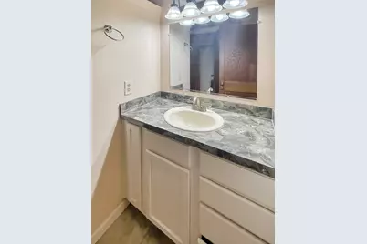 918 E Franklin Street, Hillsboro, TX 76645 - Photo 10
