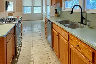 918 E Franklin St, Hillsboro, TX 76645 - Photo 6