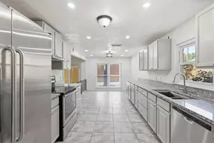 2400 York Minster Ct, Arlington, TX 76006 - Photo 10