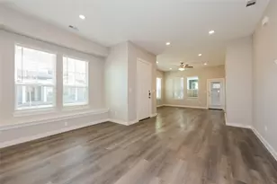 725 PAINTED LOON DR, Arlington, TX 76005 - Photo 8