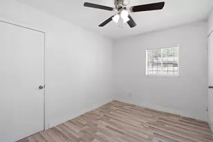 831 Kelso Dr, Dallas, TX 75211 - Photo 12