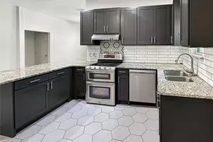 1719 25th St, Fort Worth, TX 76164 - Photo 6
