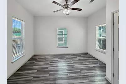 1719 25th Street, Fort Worth, TX 76164 - Photo 10