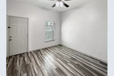 1719 25th Street, Fort Worth, TX 76164 - Photo 8