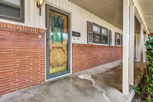 7040 Brooks Ave, Richland Hills, TX 76118 - Photo 2