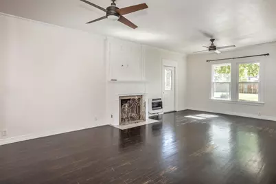 610 S Lee Street, Valley View, TX 76272 - Photo 6