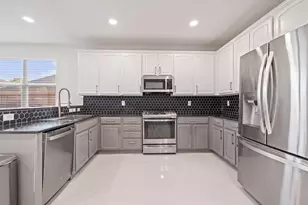 2308 Sunshine Dr, Little Elm, TX 75068 - Photo 4