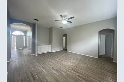 7709 Amsterdam Lane, Arlington, TX 76002 - Photo 2