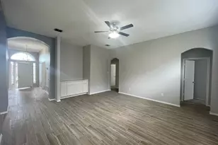 7709 Amsterdam Ln, Arlington, TX 76002 - Photo 2